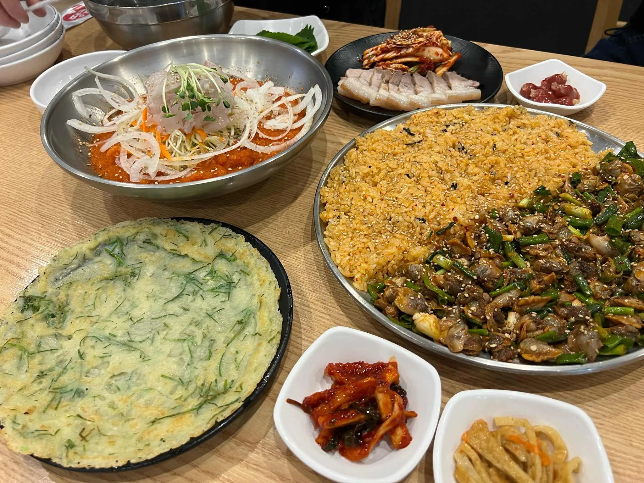 물회와 한돈수육