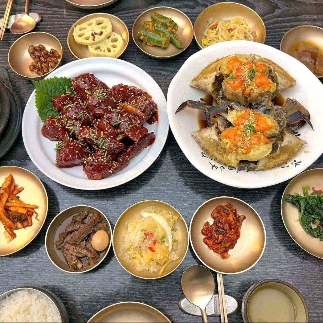 북촌 한옥마을 미슐랭 맛집 큰기와집 - 300년 씨간장 간장게장 정식 솔직 후기