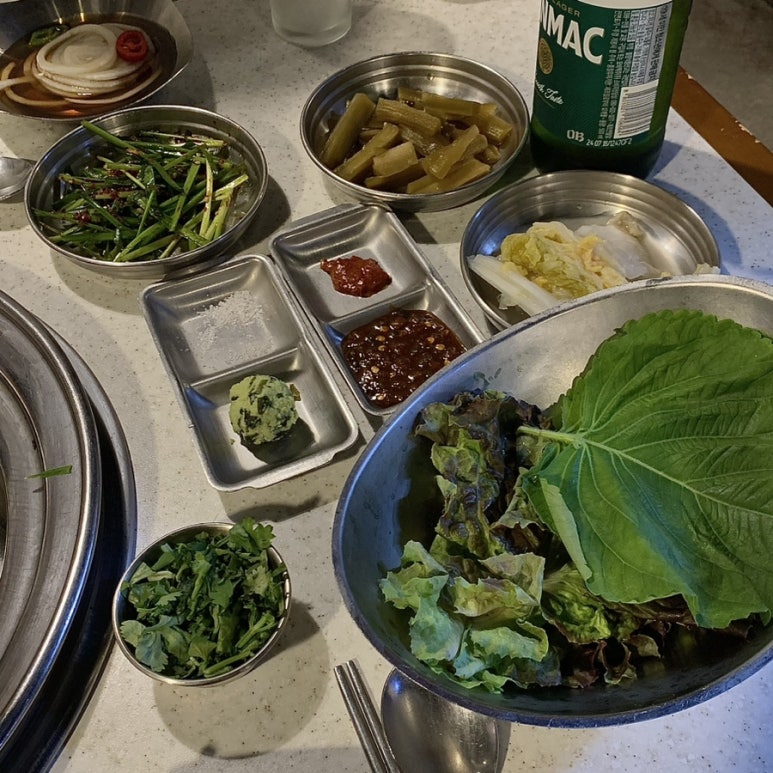 기본 세팅과 반찬들