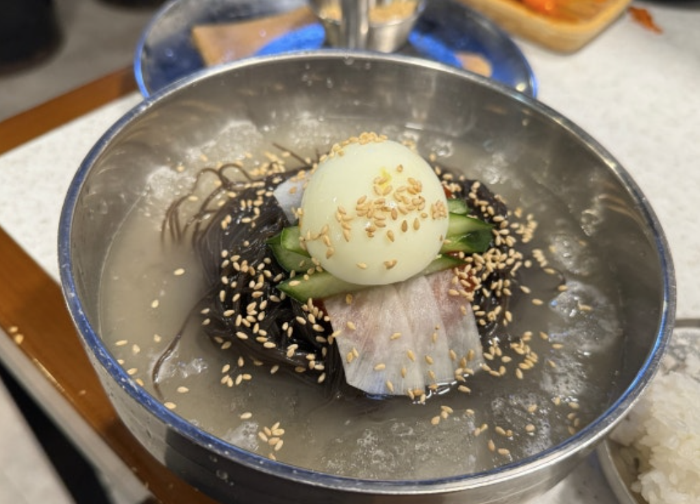 물냉면
