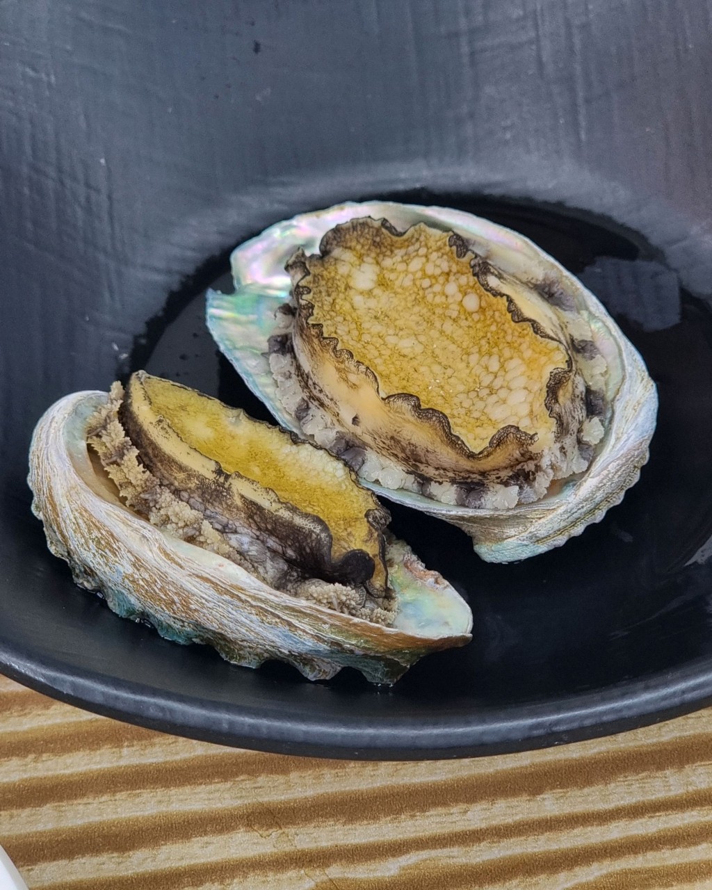 Tongyeong sea squirt sashimi and Wando abalone