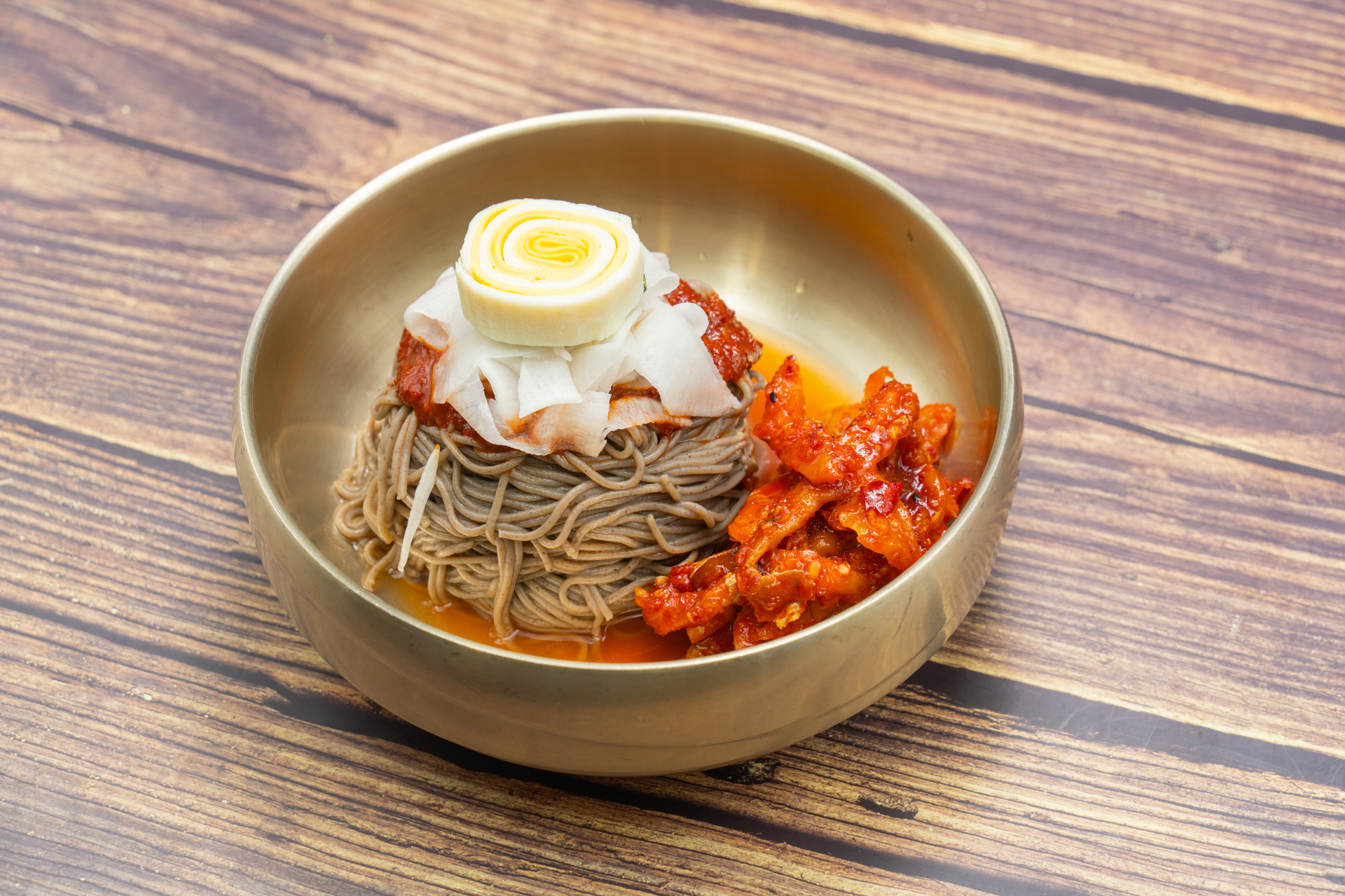 뱅뱅막국수 육전