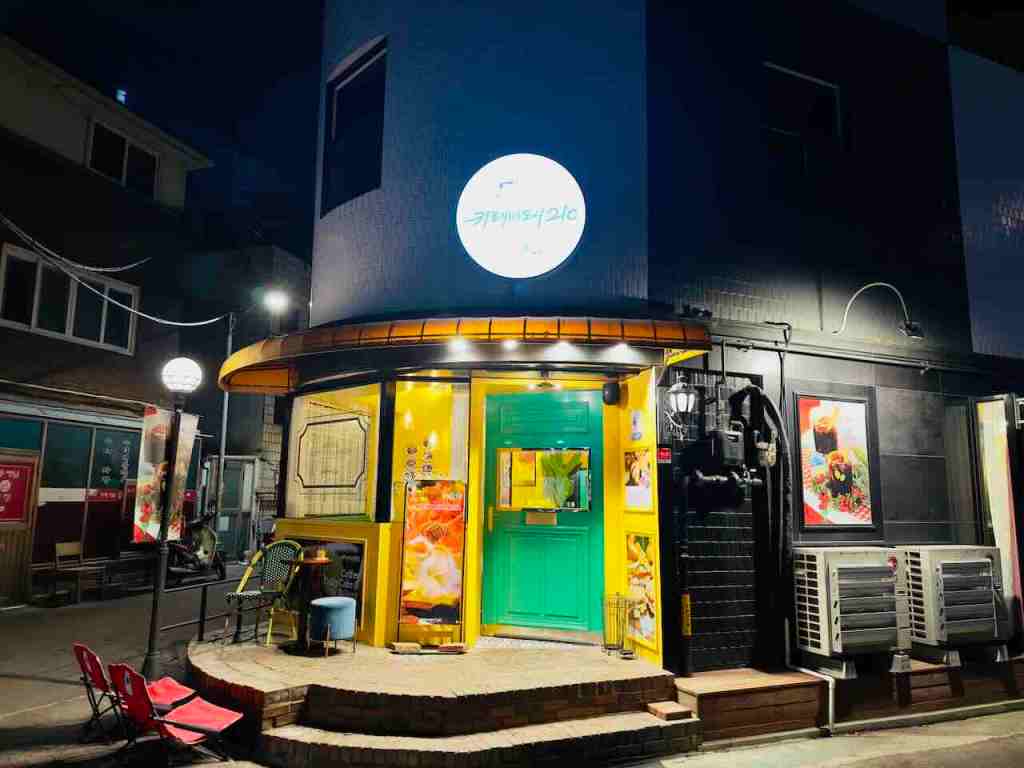 弘大咖啡街景