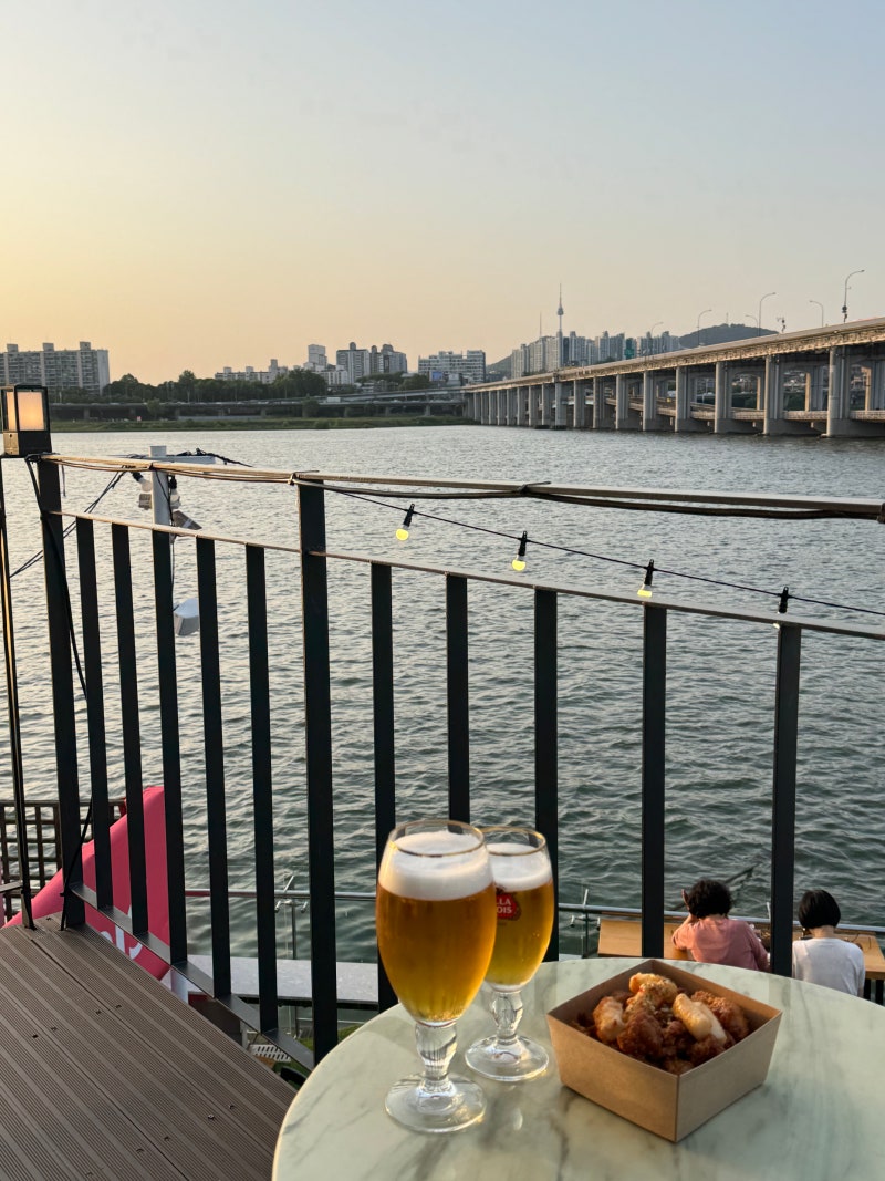 汉江公园炸鸡和啤酒