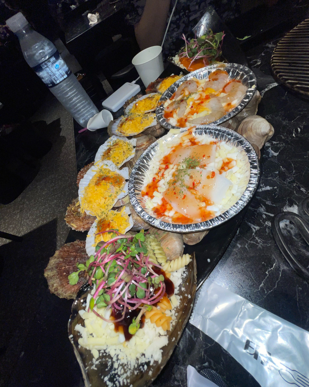 월미도 바다뷰 맛집 청춘조개 - 가리비타워와 무한리필의 완벽조합 후기